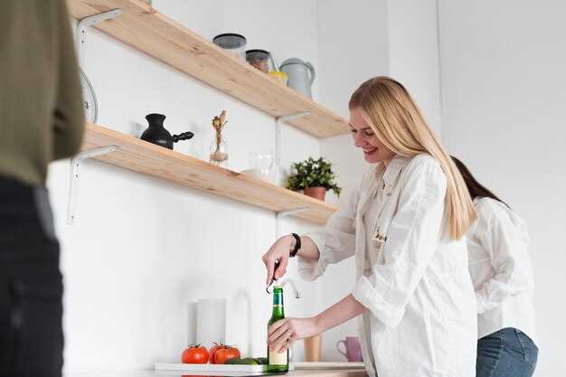 Кухонный стол для маленькой кухни: правила выбора, форма конструкции,